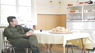 Csőre töltött lövegek - Magyar szinkronos teljes vhs pornóvideó