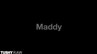 TUSHYRAW - Maddy May popója jól meghágva