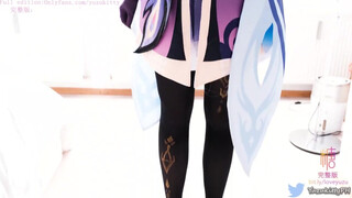 Cosplay-es nőci lábbal kúrel és aztán őt dugják