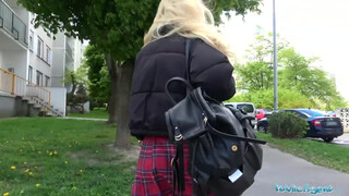 Public Agent - Cseh tini picsa pénzért dugható