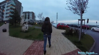 Public Agent - Orosz spiné közösül a pornó ügynökkel