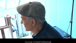 Oldje - Kettő vén himbilimbi a fiatal csajnak