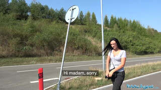 Méretes kannás tini kiscsaj pénzért kefél - Public Agent