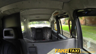 FakeTaxi - Dögös lengyel picsa bekúrva