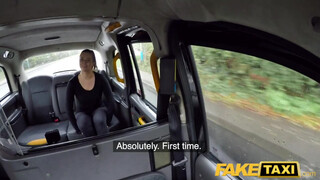 Fake Taxi - Nikky Dream méretes didkós szöszi
