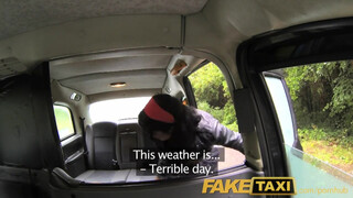 FakeTaxi - latina kisasszony análba rakva