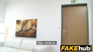 Fake Agent - ártatlan csoki picsa és a fallosz esete