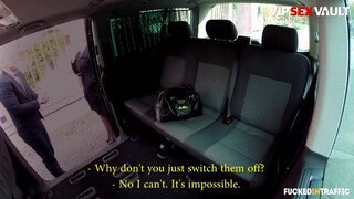 FuckedInTraffic - Barbara Nova méretes kannás csaj