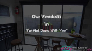 Gia Vendetti a bombázó hosszú combú latin amerikai