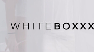 WhiteBoxxx - Nicole Black kazah spiné és egy gyors baszás