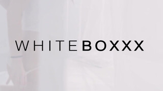 WhiteBoxxx - fullos világos szőke spiné reggel akar baszni