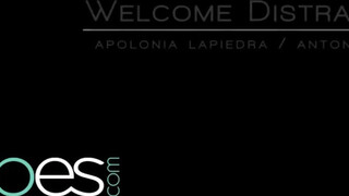 Babes - Apolonia Lapiedra a dögös latin amerikai tini