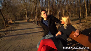 Private com - Zlata Shine a dögös méretes didkós milf