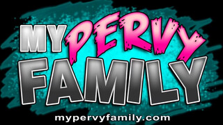 Skylar Vox a hatalmas cickós húgi - MyPervyFamily