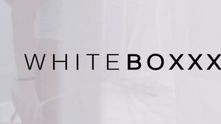 WhiteBoxxx - Nancy a vékony izgató ukrán picsa